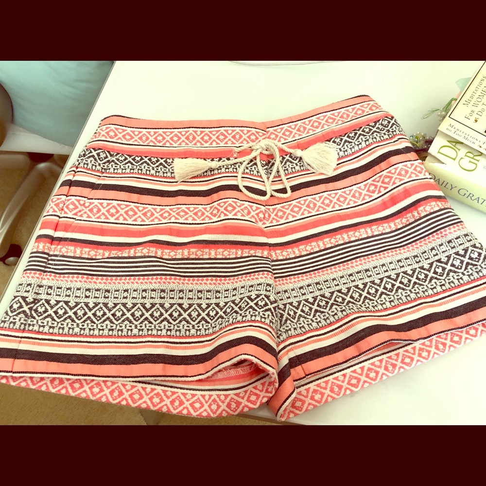 NWT  LOFT  Riviera Tassel Shorts Size 0 4” inseam